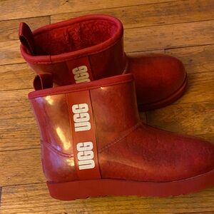 UGG Red Short Glossy Logo Boots